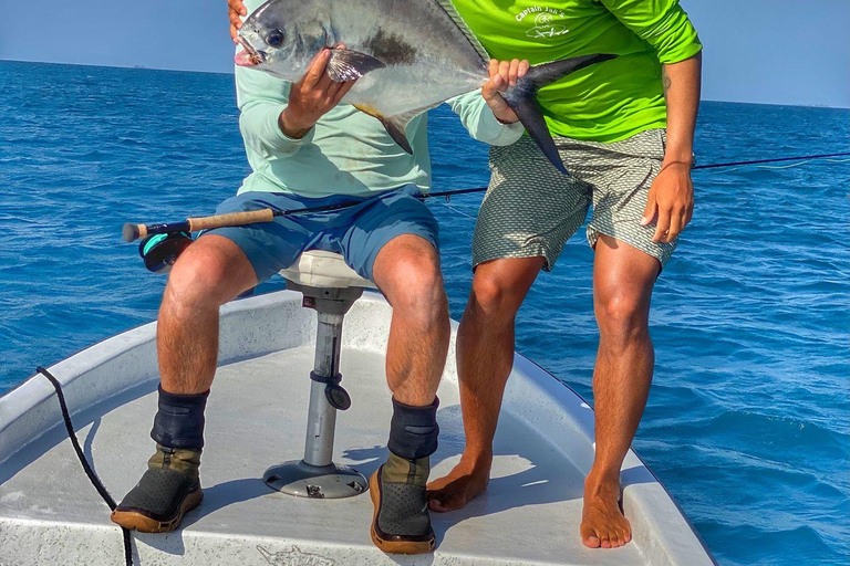 Placencia: Private Island Day Trip with Lunch & Drinks