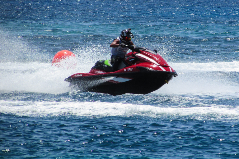 Aluguel de jet ski de 1 hora em Abu Dhabi