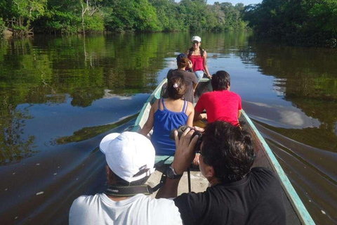 De Iquitos || Navegue pelo Rio Amazonas - Dia Inteiro ||