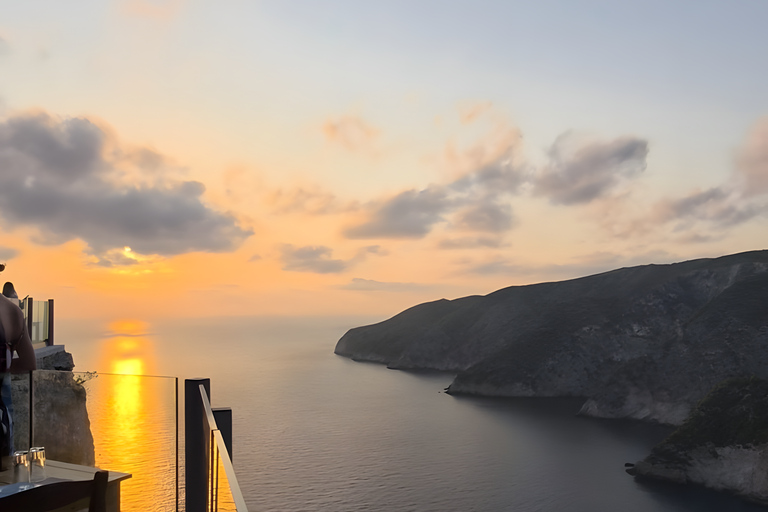 Zakynthos: Sunset Dinner or Drinks with Private SUV