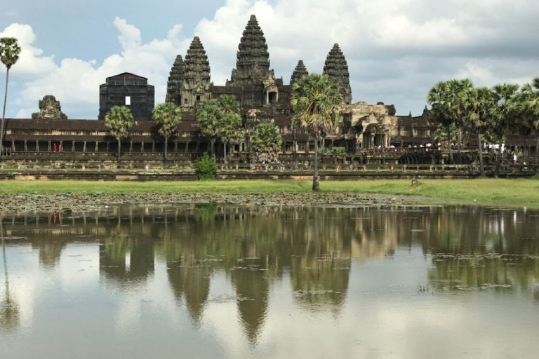 Dia inteiro no Grupo Rolous e Angkor Wat com vista para o pôr do solDia inteiro no Grupo Rolous e Angkor Wat com vista do pôr do sol