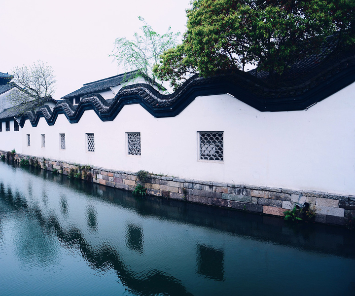 From Hangzhou: Full-Day Wuzhen Image Water Town Group Tour