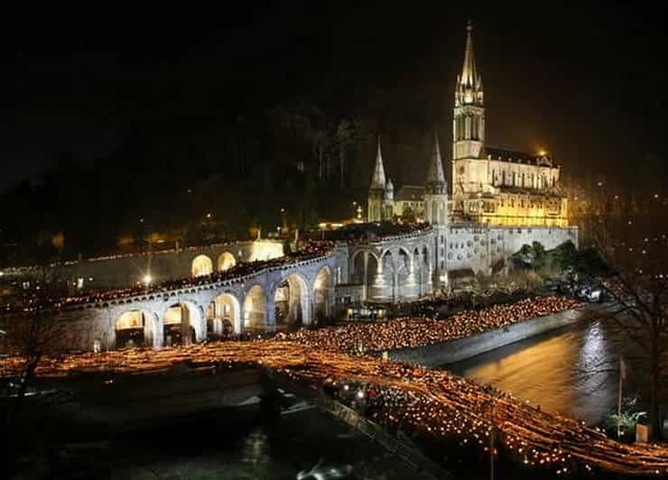 Lourdes City and Sanctuary 2.5-Hour Walking Tour | GetYourGuide