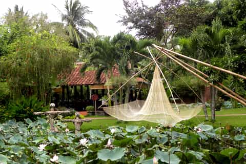 Cu Chi Tunnels and Mekong Delta: Day Tour from Ho Chi Minh