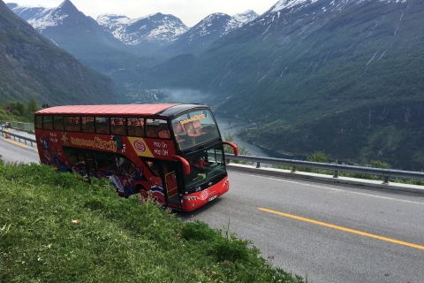 Geiranger: City Sightseeing Hop-On Hop-Off Bus TourGeiranger: 1-tägige Hop-On/Hop-Off-Bustour