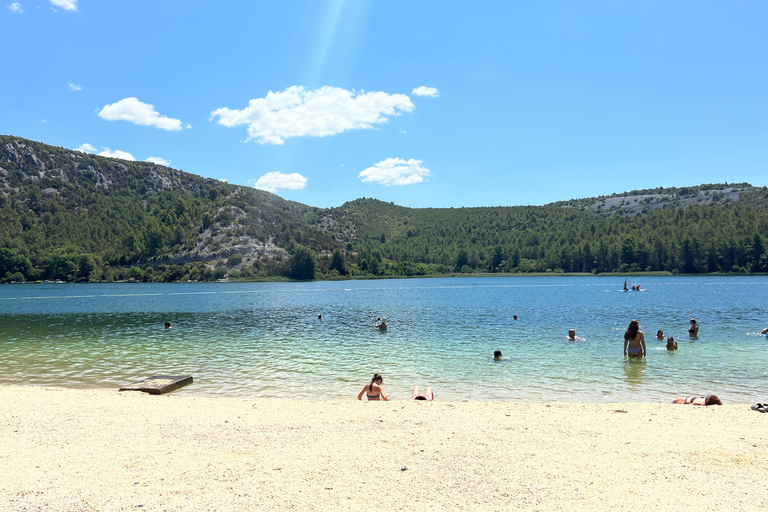 Tour por las cataratas de Krka por la tarde, con guía y entrada incluidosTour de tarde a las cataratas de Krka, con guía y entrada incluidos