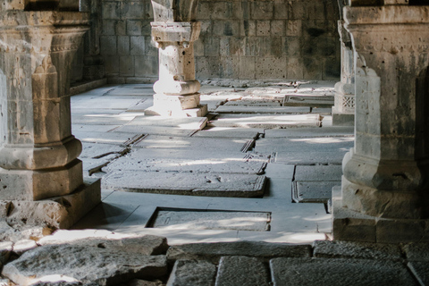 Tbilisi: Armenia Small-Group Tour With Yerevan Walking Tour