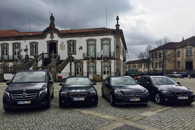 Porto: Einfacher Flughafen-Transfer