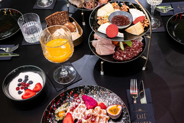 Berlin: Breakfast at Café Wintergarten Südburgenland Menu