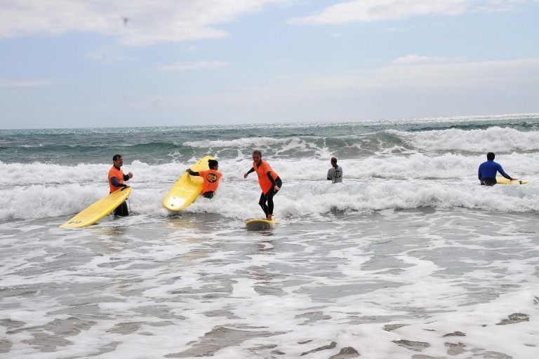 Fuerteventura: lekcja surfowaniaWspólne: 2-godzinna lekcja surfowania