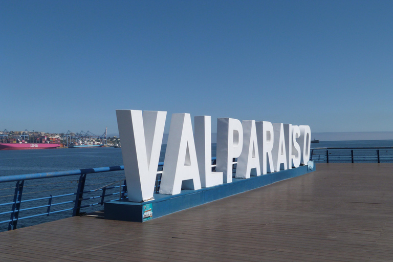 Santiago: Valparaíso and Viña del Mar Private Day Trip