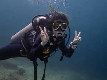 Bali: Prova l'escursione subacquea di un giorno a Nusa Penida piscina+2 immersioni