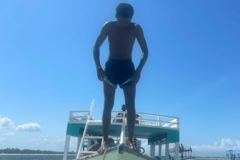 Mombasa to Diani full day snorkeling, beach and sunset tour