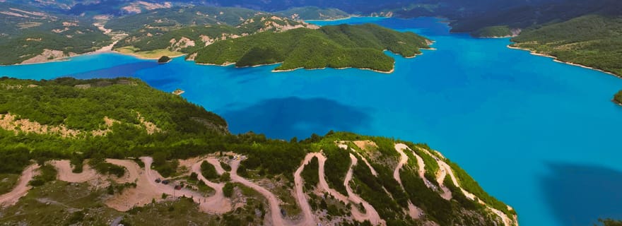 Depuis Tirana : Excursion d'une journée au lac Bovilla et à la montagne Gamti