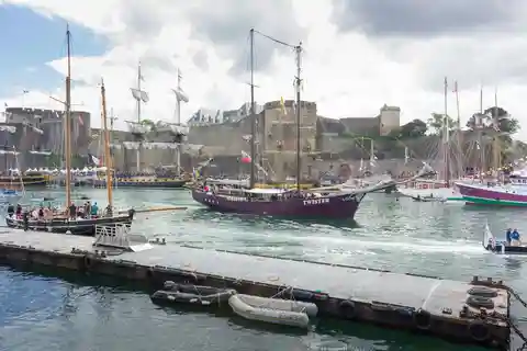 Brest : Visite à pied historique avec balade en téléphérique