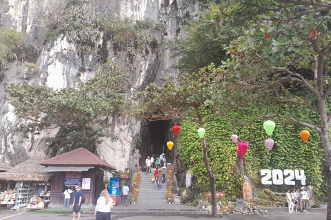 Hoi An: Prywatny samochód do Hue z wieloma przystankami na zwiedzanie