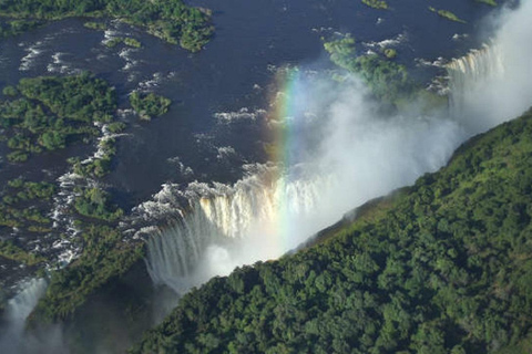 Aventura de lujo de un día en las cataratas Victoria con vuelo en helicóptero