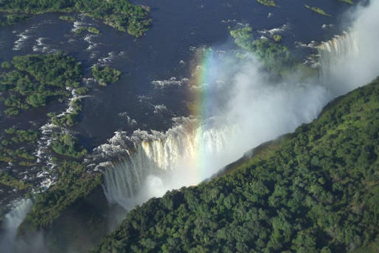 Aventura de lujo de un día en las cataratas Victoria con vuelo en helicóptero