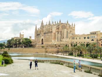 Mallorca: Ohne Anstehen - Die Kathedrale von Palma Mallorca: Ohne Anstehen - Die Kathedrale von Palma