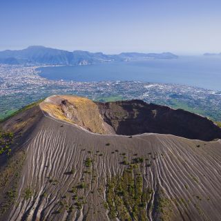 From Sorrento: Semiprivate Vesuvius Tour