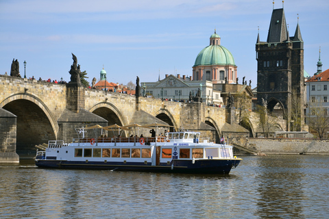 Prag: 1 timmes kryssning på floden VltavaPrag: Båttur på floden Vltava i en timme