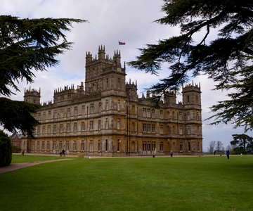 London: Downton Abbey, Cotswolds, and Highclere Castle Tour
