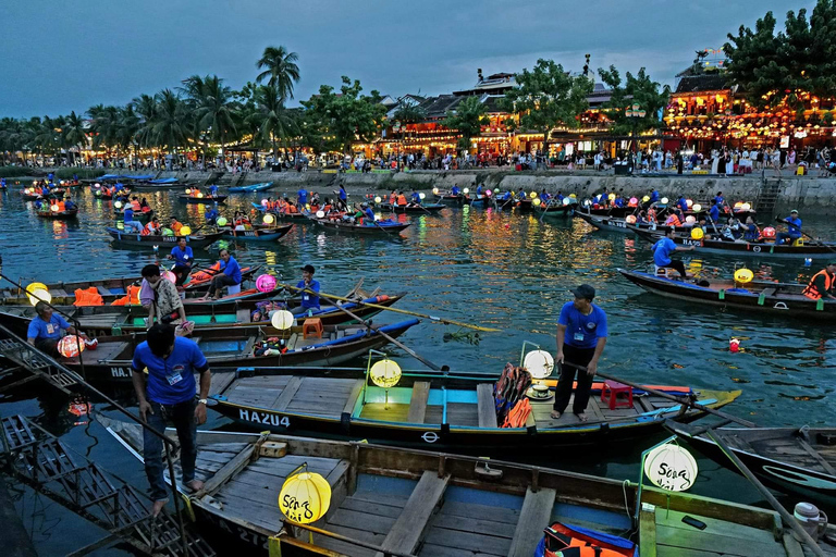 Billet de bateau et lâcher de lanternes sur la rivière Hoai à Hoi An