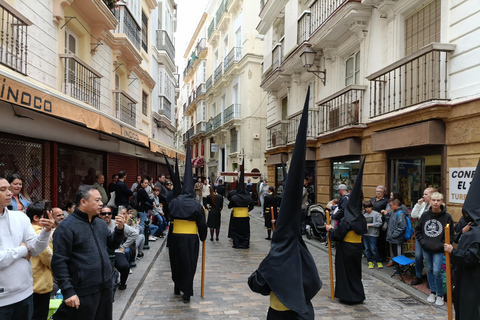 Cádiz: Tour guiado a pie con visita al Mercado de Abastos