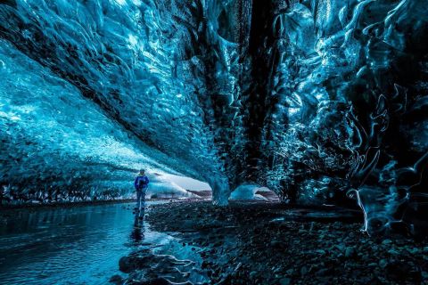 Von Jökulsárlón aus: Geführter Tagesausflug zur Kristall-Eishöhle