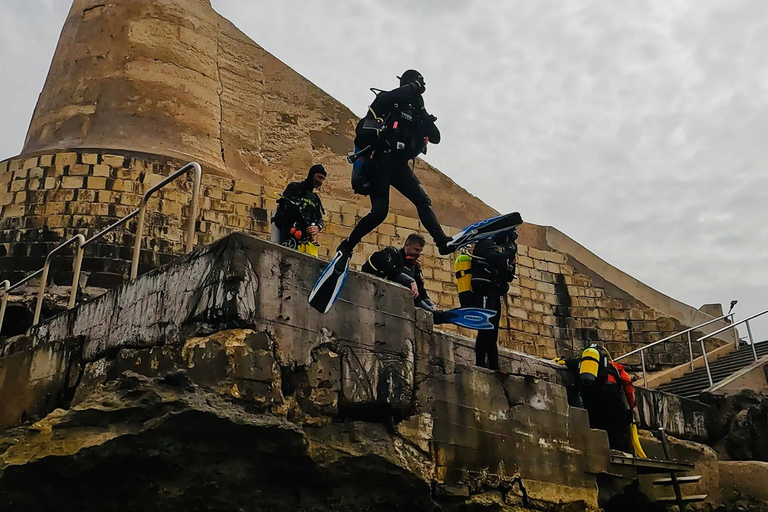 Malte : Découvrez la plongée sous-marine dans des eaux cristallines