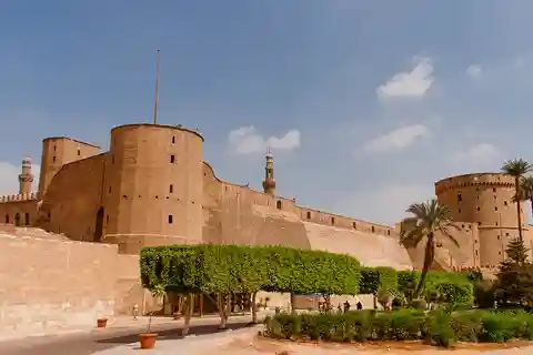 Cairo:Tour to Museum, Citadel, Coptic Cairo & Dinner Cruise