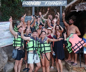 Coron Island Tour: 5 Top Attractions & Island Buffet Feast
