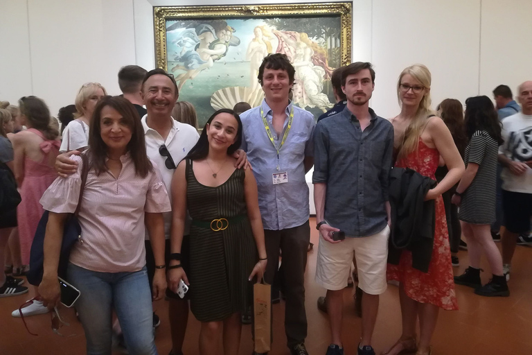 Florença: Galeria Uffizi: ingresso prioritário e tour em pequenos gruposExcursão Particular em Russo