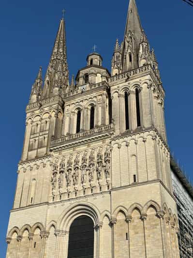 Lo esencial de Angers: castillo, tapiz y cata de vino