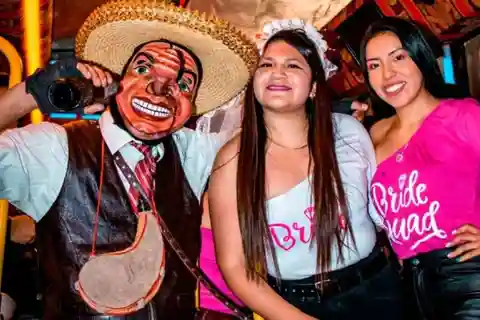 ¡Visita a la Parrandera + Degustación de Bebidas! | Disfruta con tus amigos