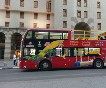 Al Madinah: Stadtbesichtigung Hop-On/Hop-Off-Bustour