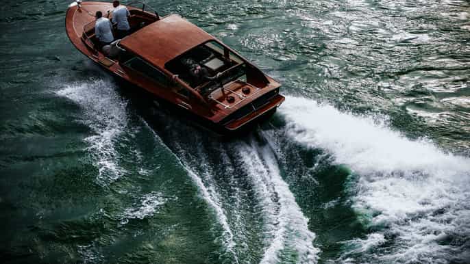 luxury danube water limousine cruise