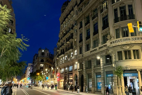Barcelona: Pubcrawl with VIP Entry to Rooftops and Nightclub