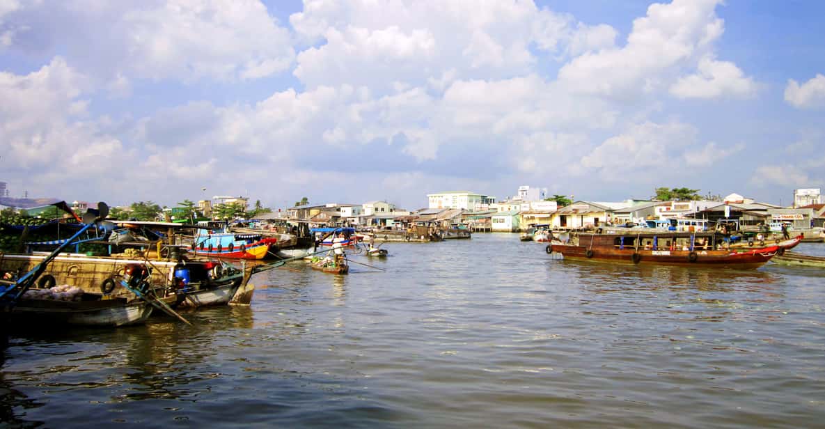 Cai Rang Floating Market and Mekong Delta 2-Day Tour