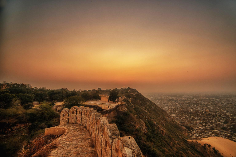 Jaipur: Private Evening Tour with Sunset at Nahargarh FortTour by Tuk Tuk