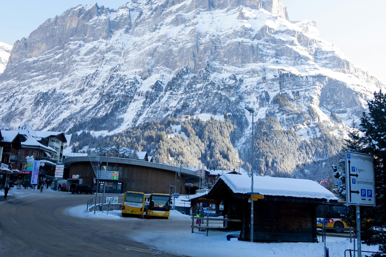 Lauterbrunnen: Mürren Winter Tour with Hotel Pick-up