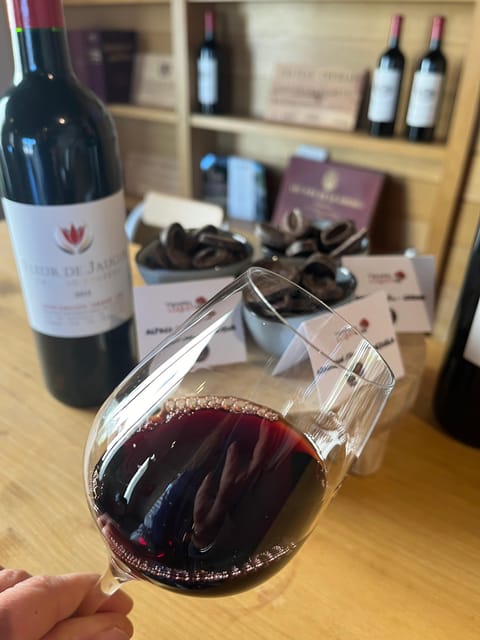 Château Cruzeau Winery Tour with Wine and Chocolate Tasting - Housity