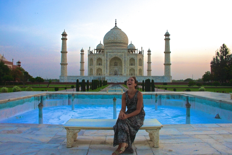 Vanuit Delhi: Taj Mahal en Agra Fort: dagexcursie met de autoAll-inclusive rondleiding