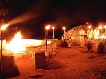 Da Cancún: cerimonia di purificazione notturna del Temazcal Maya
