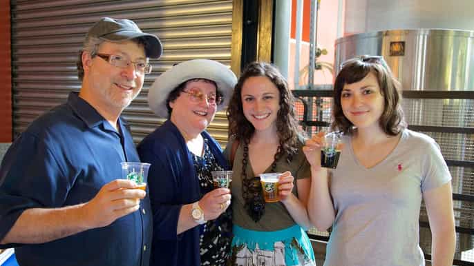 brooklyn tour della birra di brooklyn di 3 ore in piccoli gruppi con pranzo