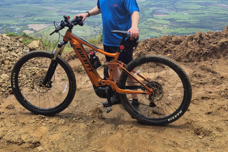 E-bike Tour: Hacienda, Viewpoint & Waterfall, Cali Ebike Tour "Paradise Road", viewpoint, hacienda el paraiso