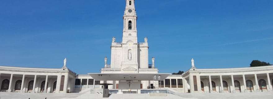 Visite privée de Fátima, Batalha, Alcobaça, Nazaré et Óbidos