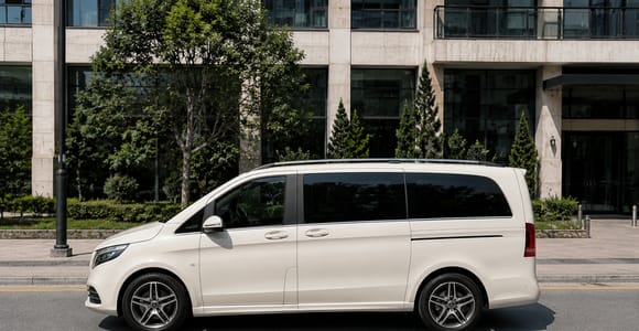 Munich : Private Transfer to/from Munich Airport and City