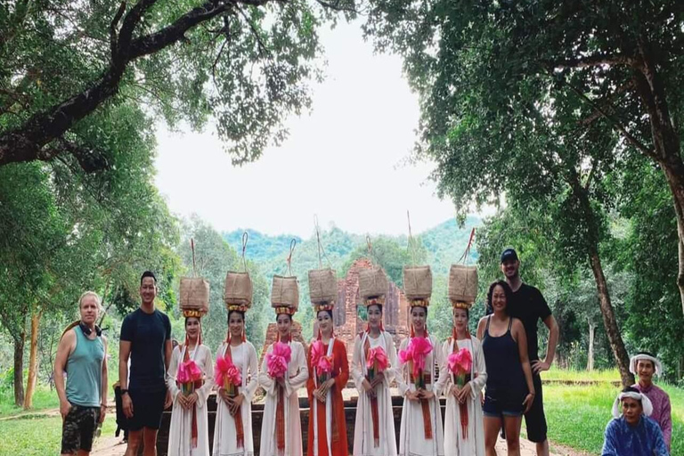 Excursão de um dia de luxo ao santuário de My Son saindo de Hoi An