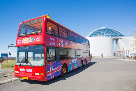 Reykjavik: bilet 24- lub 48-godz. na autobus Hop-On Hop-OffReykjavik: 24-godzinna wycieczka wskakuj/wyskakuj